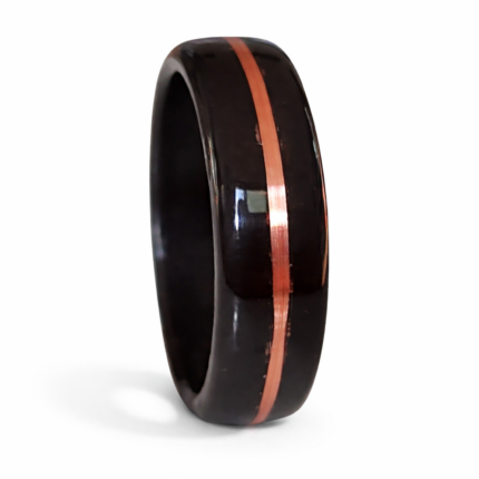 Ručno rađen prsten od ebony drveta sa bakarnom žicom